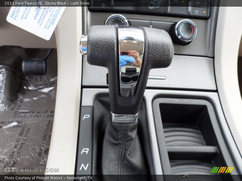  2011 Taurus SE 6 Speed Automatic Shifter