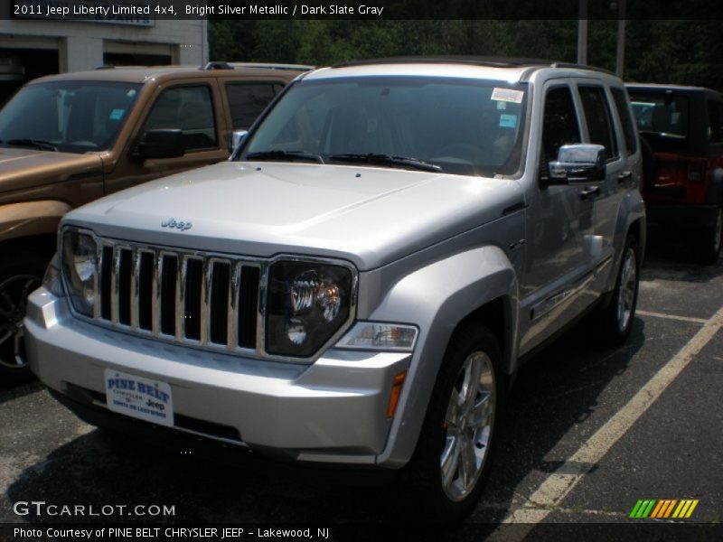 Bright Silver Metallic / Dark Slate Gray 2011 Jeep Liberty Limited 4x4