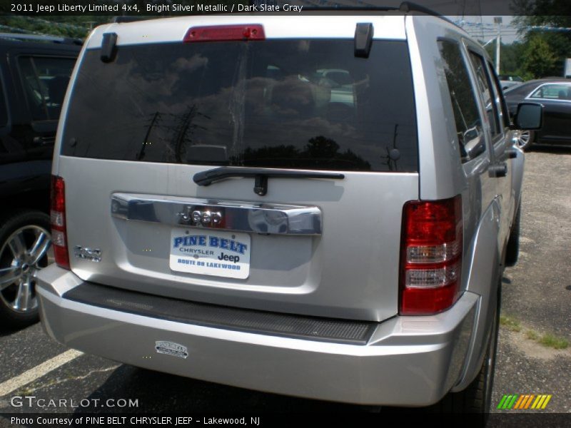 Bright Silver Metallic / Dark Slate Gray 2011 Jeep Liberty Limited 4x4