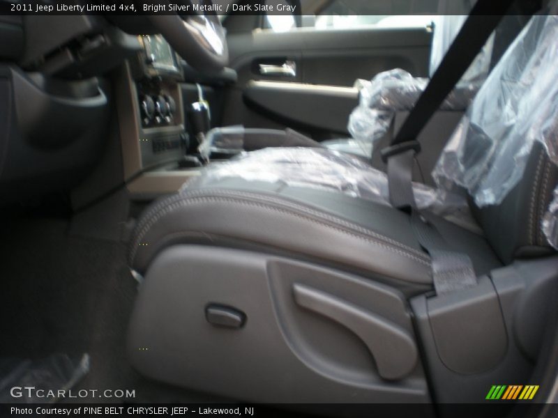 Bright Silver Metallic / Dark Slate Gray 2011 Jeep Liberty Limited 4x4