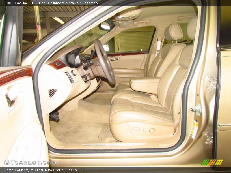 Light Cashmere Metallic / Cashmere 2006 Cadillac DTS