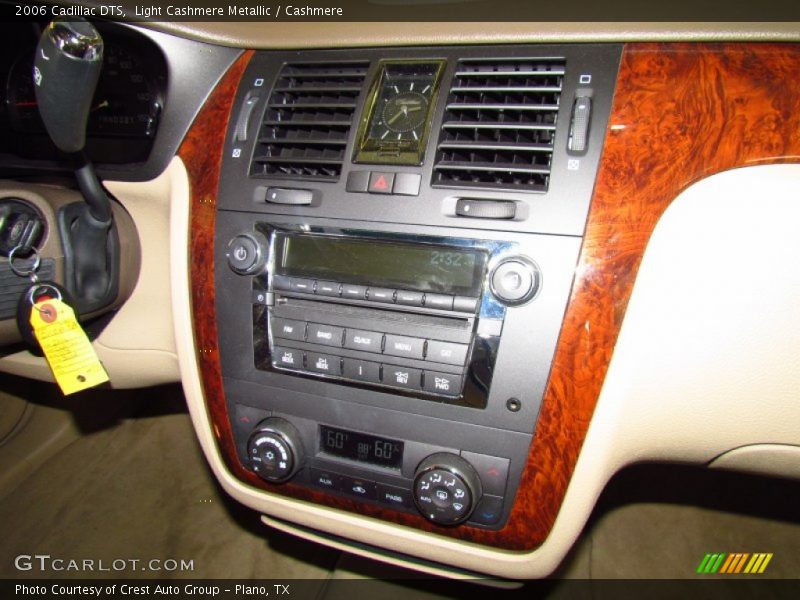 Light Cashmere Metallic / Cashmere 2006 Cadillac DTS