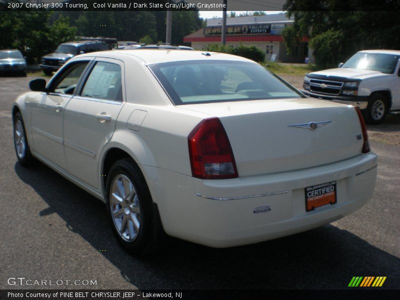 Cool Vanilla / Dark Slate Gray/Light Graystone 2007 Chrysler 300 Touring