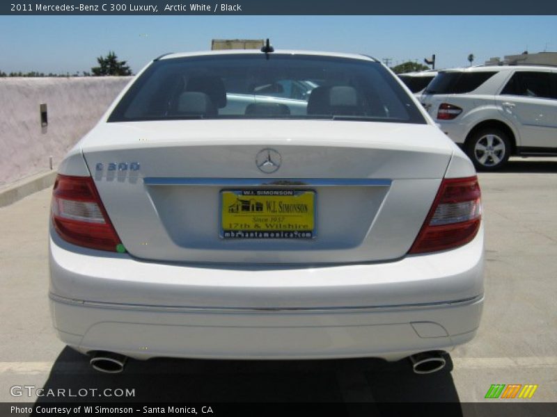Arctic White / Black 2011 Mercedes-Benz C 300 Luxury