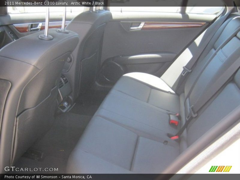 Arctic White / Black 2011 Mercedes-Benz C 300 Luxury