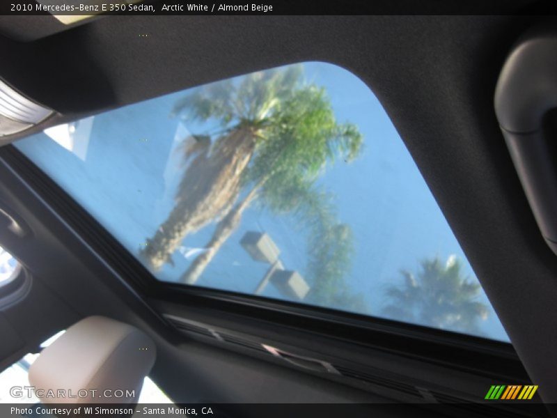 Arctic White / Almond Beige 2010 Mercedes-Benz E 350 Sedan