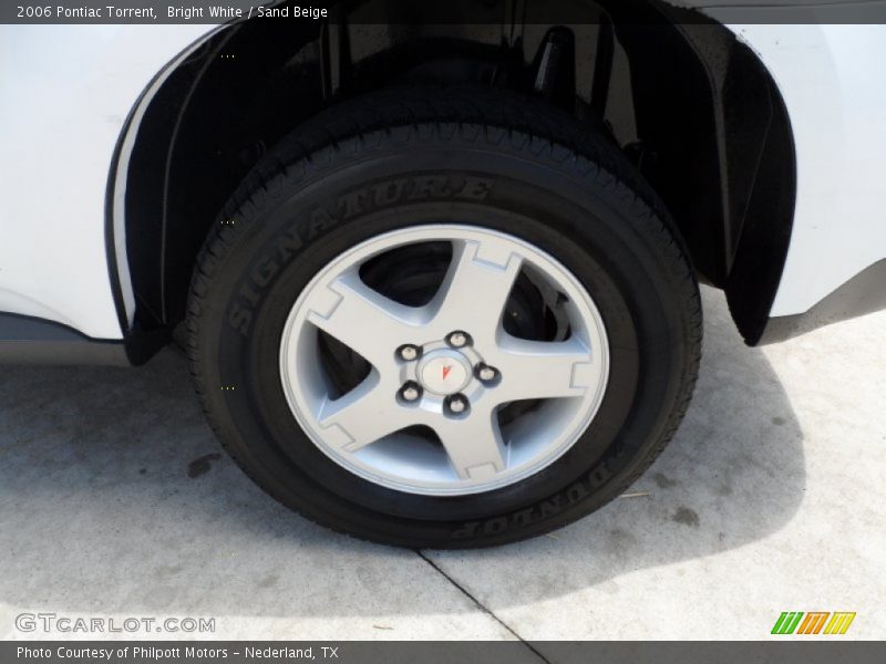 Bright White / Sand Beige 2006 Pontiac Torrent