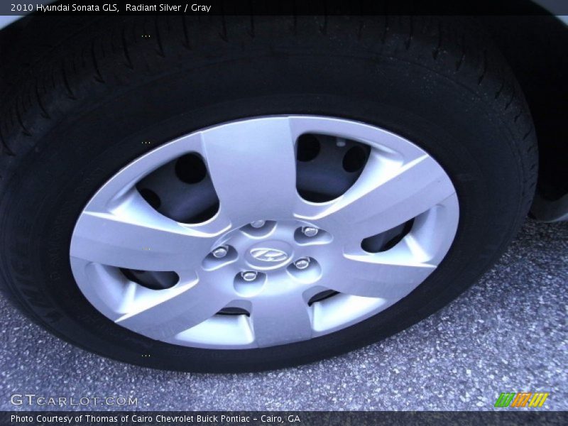 Radiant Silver / Gray 2010 Hyundai Sonata GLS