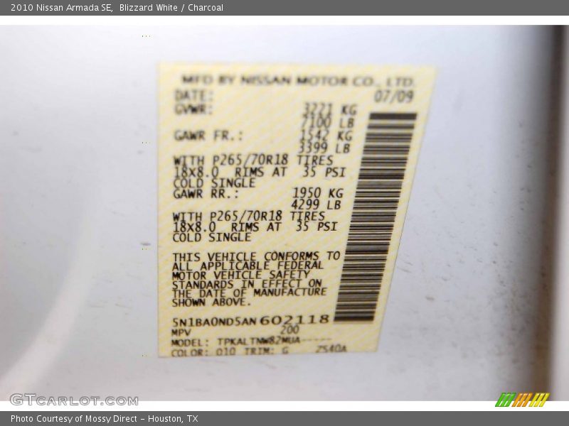 Blizzard White / Charcoal 2010 Nissan Armada SE