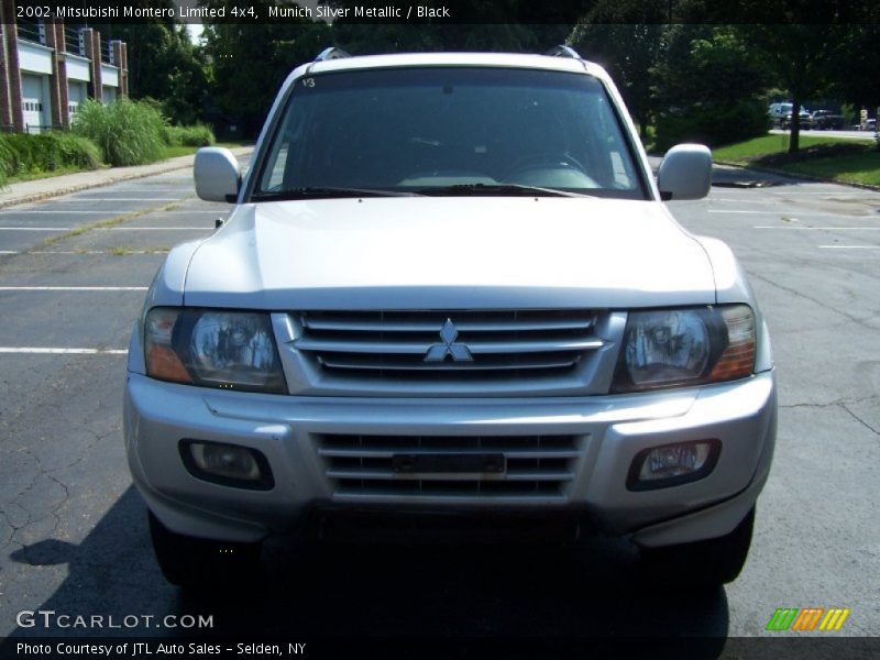 Munich Silver Metallic / Black 2002 Mitsubishi Montero Limited 4x4