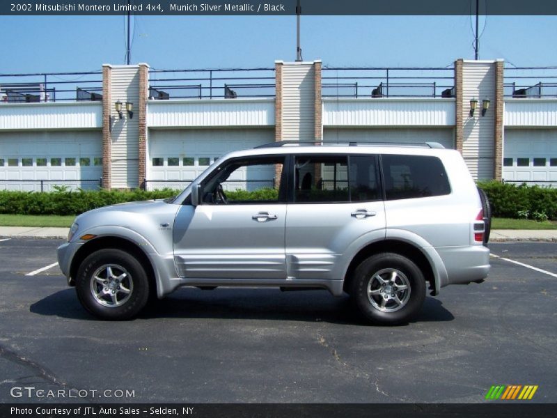 Munich Silver Metallic / Black 2002 Mitsubishi Montero Limited 4x4