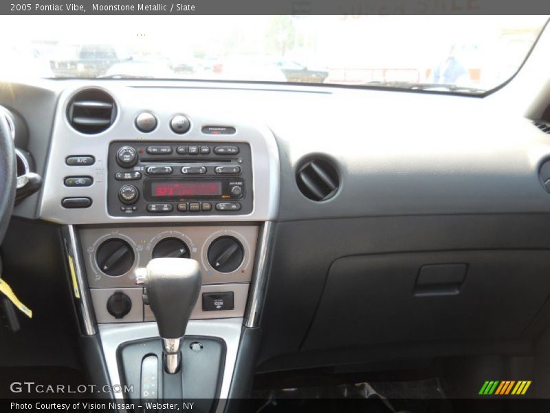 Moonstone Metallic / Slate 2005 Pontiac Vibe