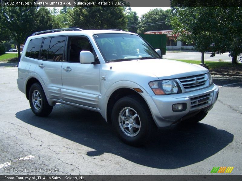 Munich Silver Metallic / Black 2002 Mitsubishi Montero Limited 4x4