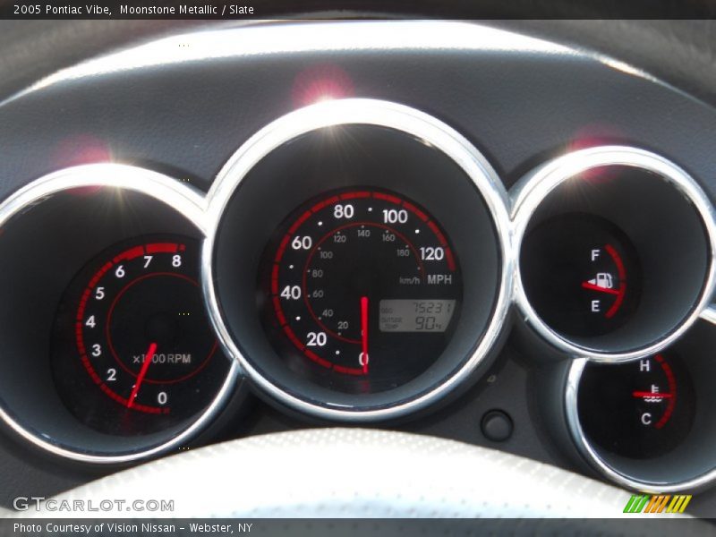 Moonstone Metallic / Slate 2005 Pontiac Vibe