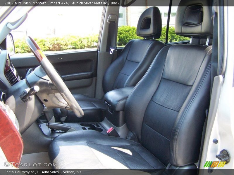 Munich Silver Metallic / Black 2002 Mitsubishi Montero Limited 4x4