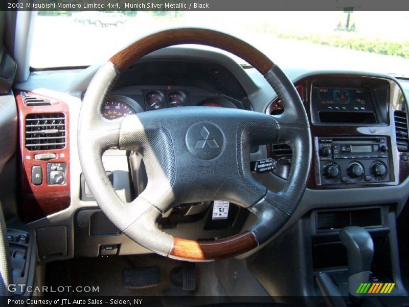 Munich Silver Metallic / Black 2002 Mitsubishi Montero Limited 4x4