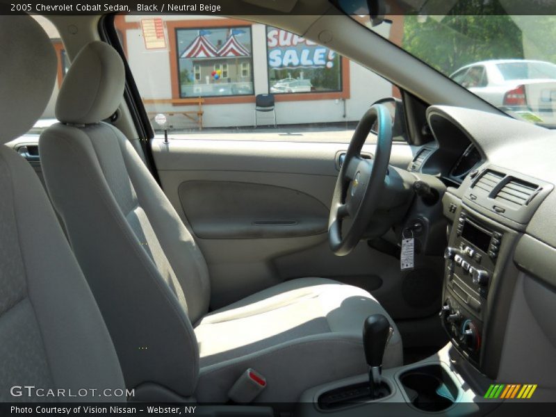 Black / Neutral Beige 2005 Chevrolet Cobalt Sedan