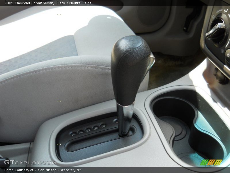 Black / Neutral Beige 2005 Chevrolet Cobalt Sedan