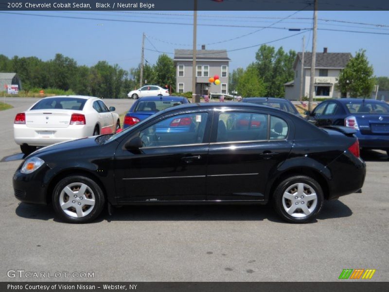 Black / Neutral Beige 2005 Chevrolet Cobalt Sedan