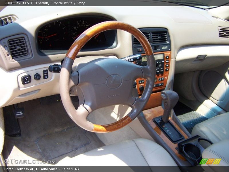 Crystal White / Ivory 2000 Lexus ES 300 Sedan