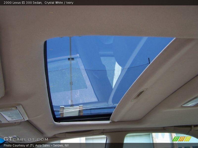 Crystal White / Ivory 2000 Lexus ES 300 Sedan