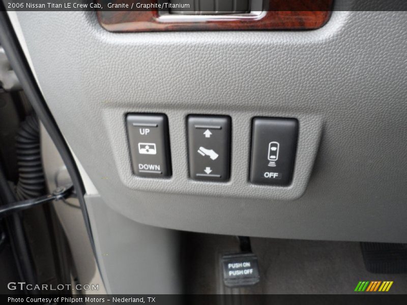 Granite / Graphite/Titanium 2006 Nissan Titan LE Crew Cab