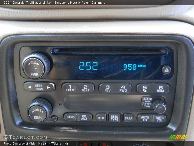 Sandstone Metallic / Light Cashmere 2004 Chevrolet TrailBlazer LS 4x4
