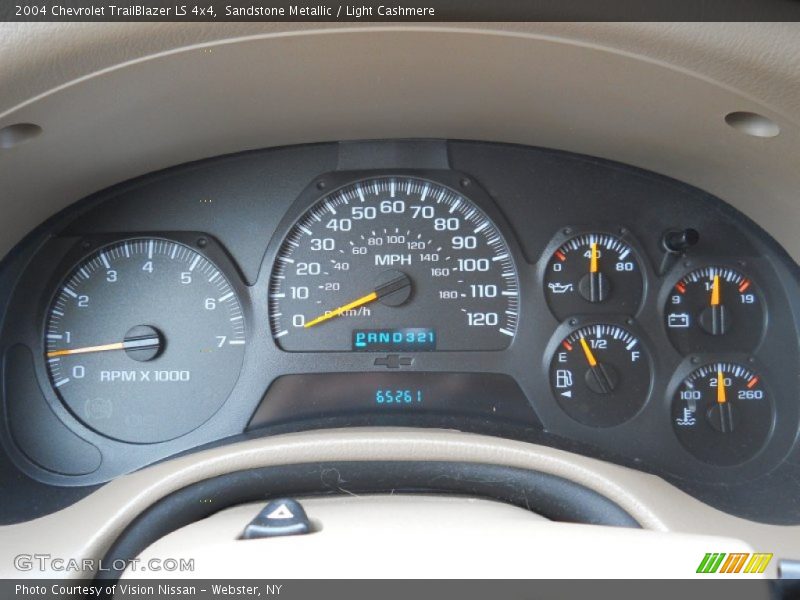 Sandstone Metallic / Light Cashmere 2004 Chevrolet TrailBlazer LS 4x4
