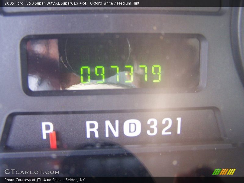 Oxford White / Medium Flint 2005 Ford F350 Super Duty XL SuperCab 4x4