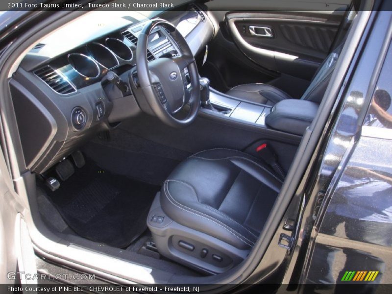Tuxedo Black / Charcoal Black 2011 Ford Taurus Limited