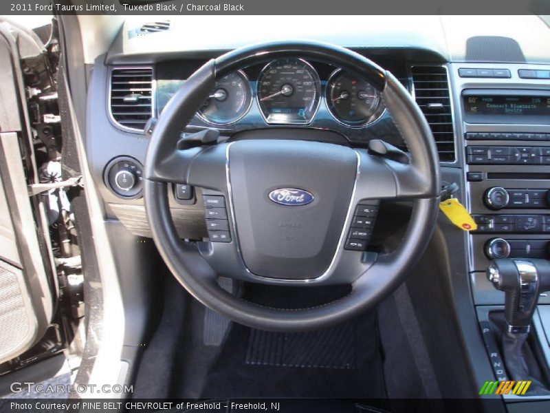 Tuxedo Black / Charcoal Black 2011 Ford Taurus Limited