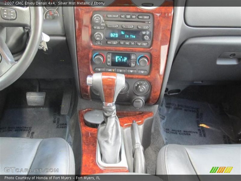 Silver Mist Metallic / Ebony 2007 GMC Envoy Denali 4x4
