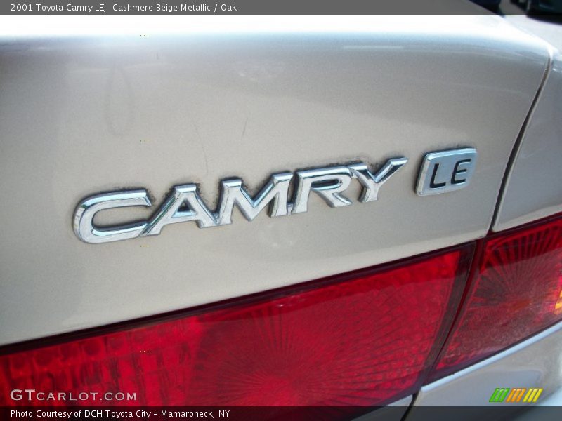 Cashmere Beige Metallic / Oak 2001 Toyota Camry LE