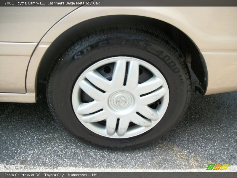 Cashmere Beige Metallic / Oak 2001 Toyota Camry LE