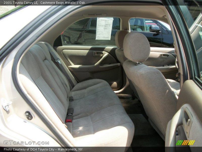 Cashmere Beige Metallic / Oak 2001 Toyota Camry LE