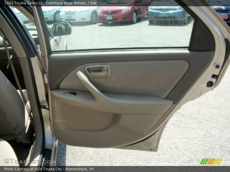 Cashmere Beige Metallic / Oak 2001 Toyota Camry LE
