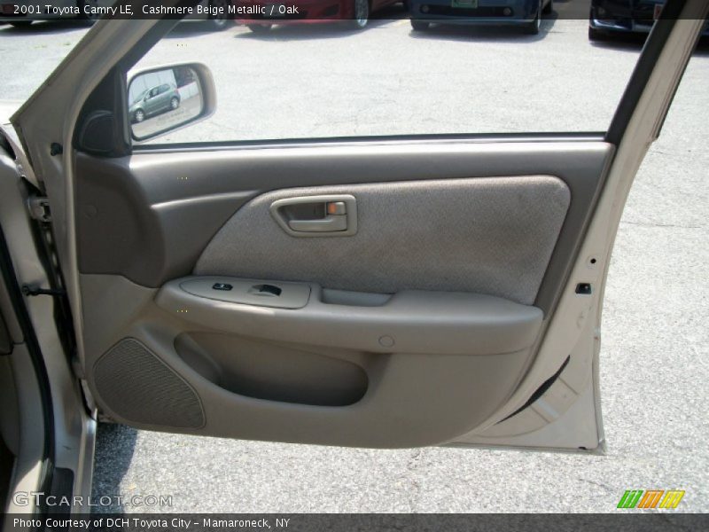 Cashmere Beige Metallic / Oak 2001 Toyota Camry LE