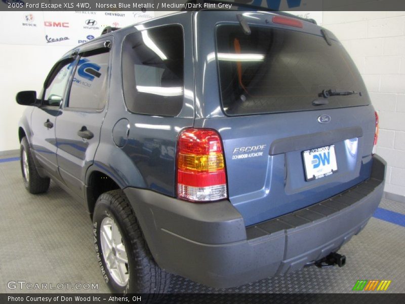 Norsea Blue Metallic / Medium/Dark Flint Grey 2005 Ford Escape XLS 4WD