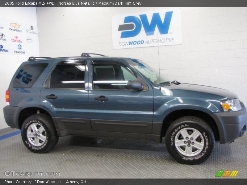 Norsea Blue Metallic / Medium/Dark Flint Grey 2005 Ford Escape XLS 4WD