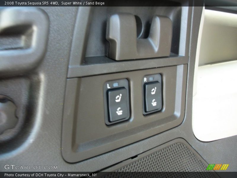 Super White / Sand Beige 2008 Toyota Sequoia SR5 4WD