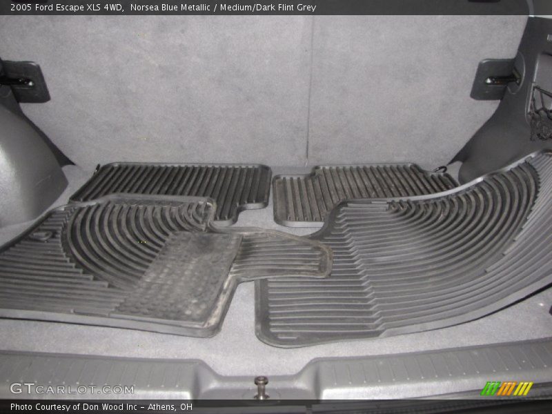 Norsea Blue Metallic / Medium/Dark Flint Grey 2005 Ford Escape XLS 4WD