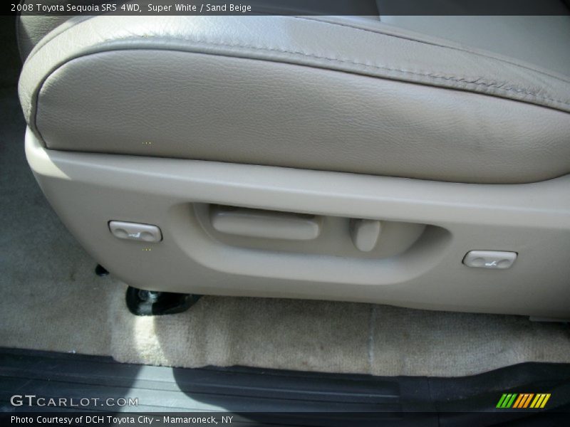 Super White / Sand Beige 2008 Toyota Sequoia SR5 4WD