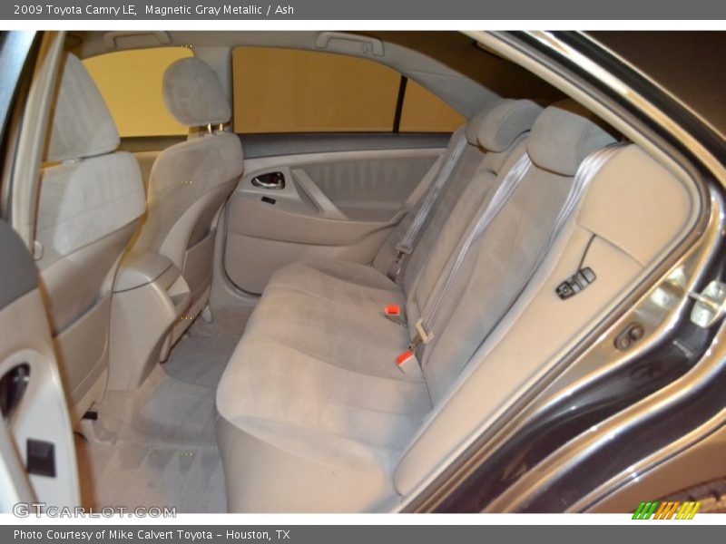 Magnetic Gray Metallic / Ash 2009 Toyota Camry LE