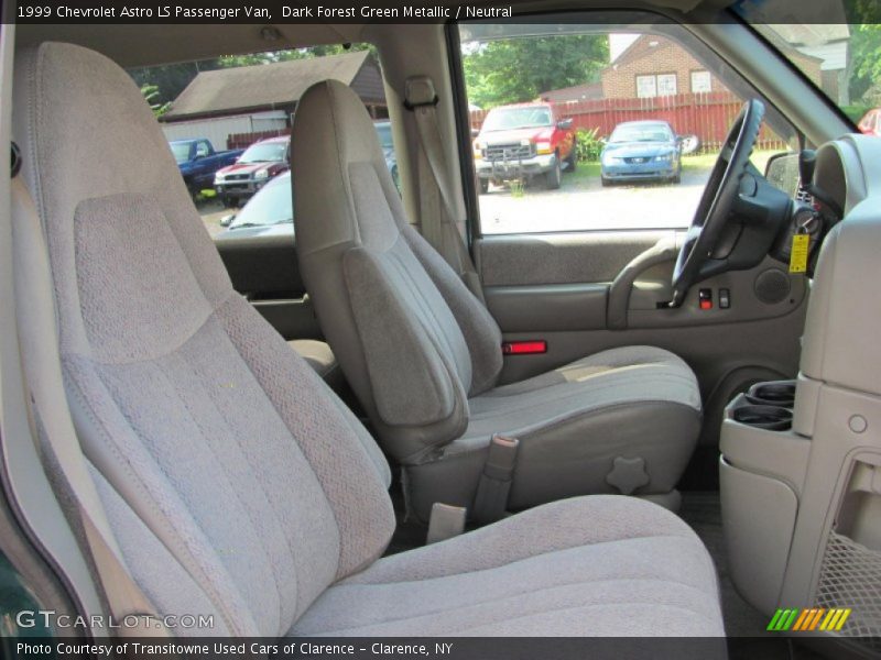  1999 Astro LS Passenger Van Neutral Interior