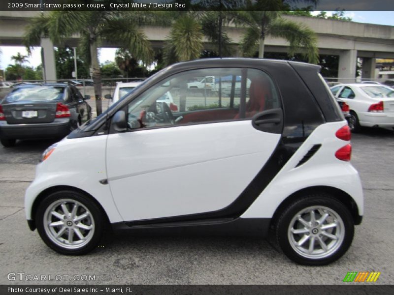 Crystal White / Design Red 2009 Smart fortwo passion coupe
