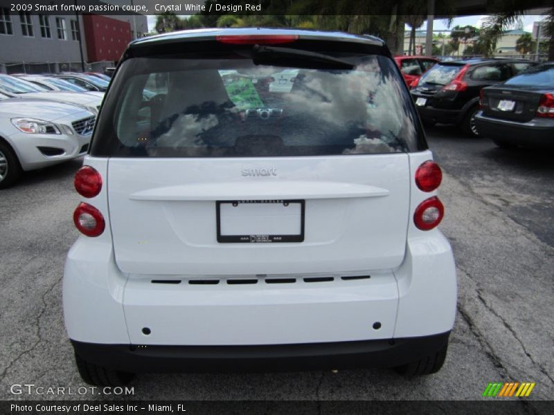 Crystal White / Design Red 2009 Smart fortwo passion coupe
