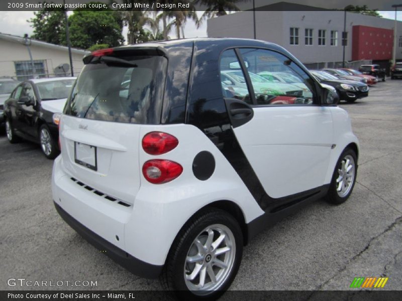 Crystal White / Design Red 2009 Smart fortwo passion coupe