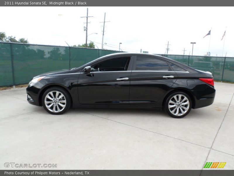 Midnight Black / Black 2011 Hyundai Sonata SE