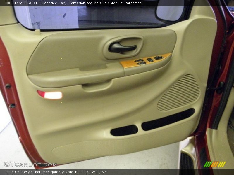 Toreador Red Metallic / Medium Parchment 2000 Ford F150 XLT Extended Cab