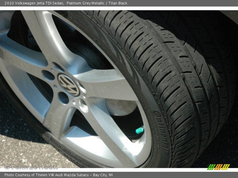 Platinum Grey Metallic / Titan Black 2010 Volkswagen Jetta TDI Sedan